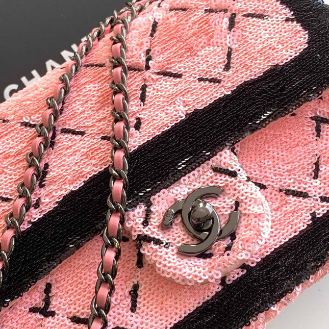 CLASSIC FLAP BAG 21 IN BLACK PINK SEQUINS RUTHENIUM HARDWARE
