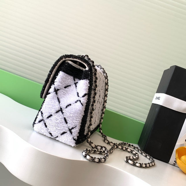 CLASSIC FLAP BAG 21 IN BLACK WHITE SEQUINS RUTHENIUM HARDWARE