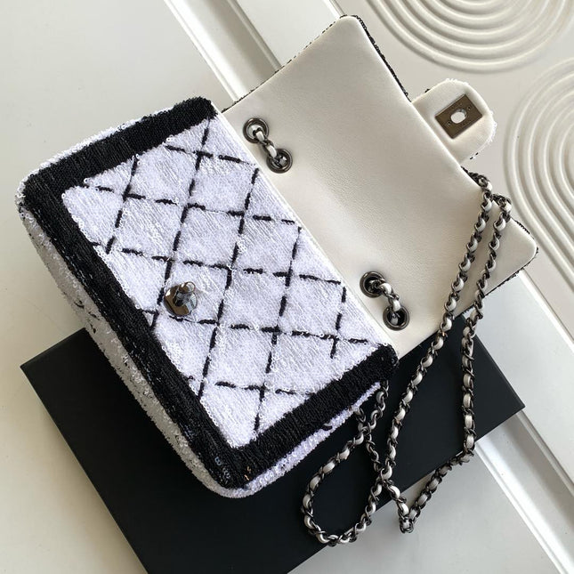 CLASSIC FLAP BAG 21 IN BLACK WHITE SEQUINS RUTHENIUM HARDWARE