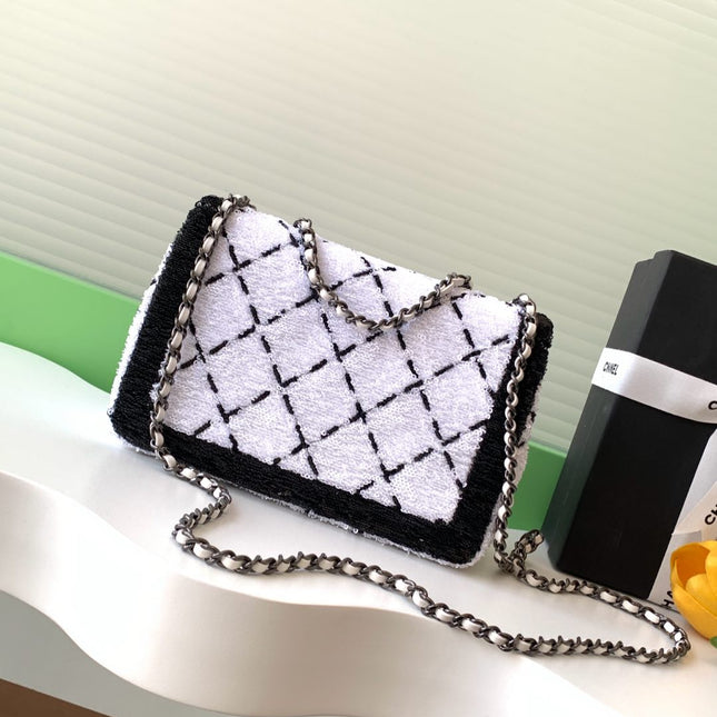 CLASSIC FLAP BAG 21 IN BLACK WHITE SEQUINS RUTHENIUM HARDWARE