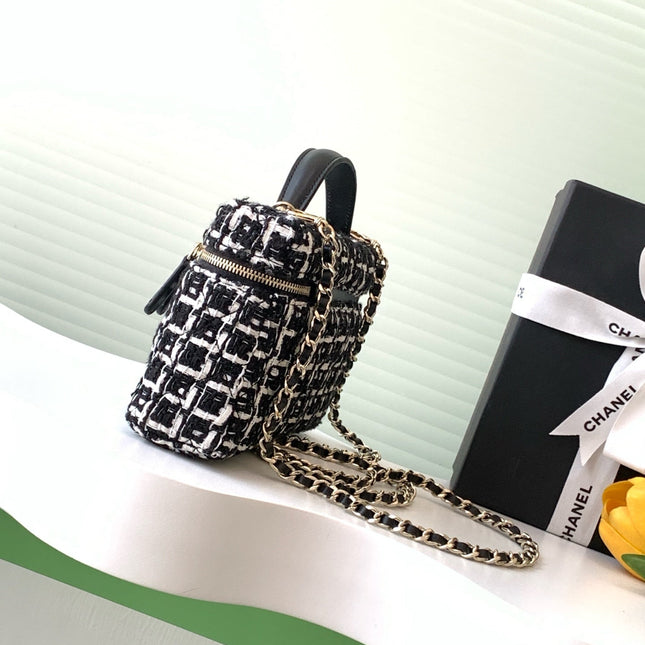 VANITY CASE 19 IN BLACK MIX WHITE QUILTED TWEED GOLD HARDWARE