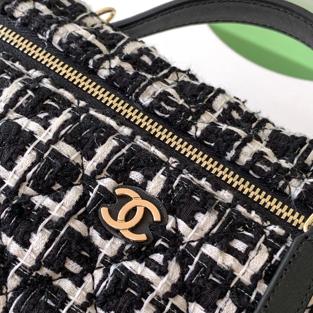 VANITY CASE 19 IN BLACK MIX WHITE QUILTED TWEED GOLD HARDWARE