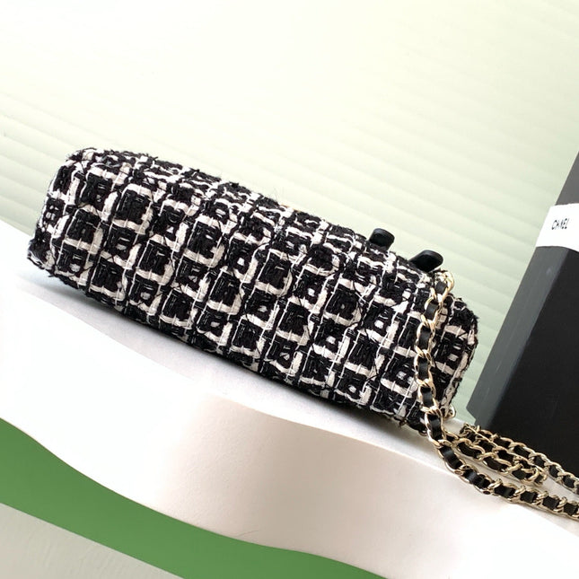 VANITY CASE 19 IN BLACK MIX WHITE QUILTED TWEED GOLD HARDWARE