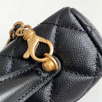 VANITY CASE 19 IN BLACK GRAINED CALFSKIN GOLD HARDWARE