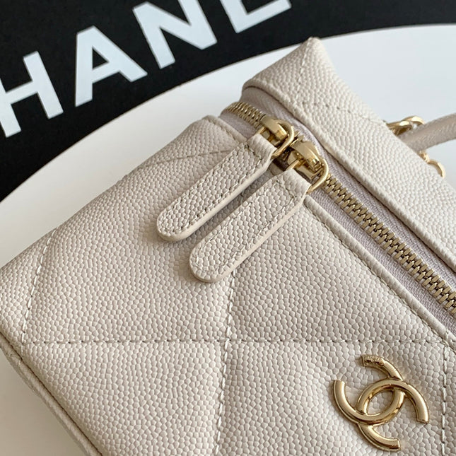 CHANEL 25S VANITY BAG 19.5 CM IN LIGHT BEIGE LAMBSKIN