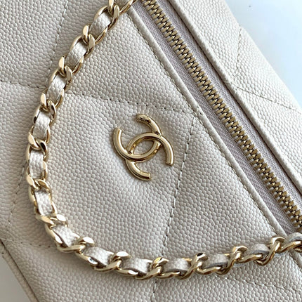 CHANEL 25S VANITY BAG 19.5 CM IN LIGHT BEIGE LAMBSKIN