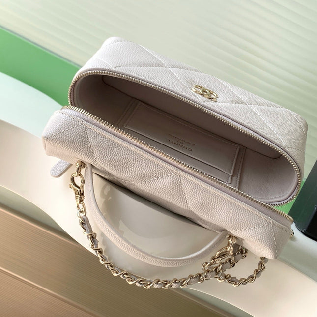 CHANEL 25S VANITY BAG 19.5 CM IN LIGHT BEIGE LAMBSKIN