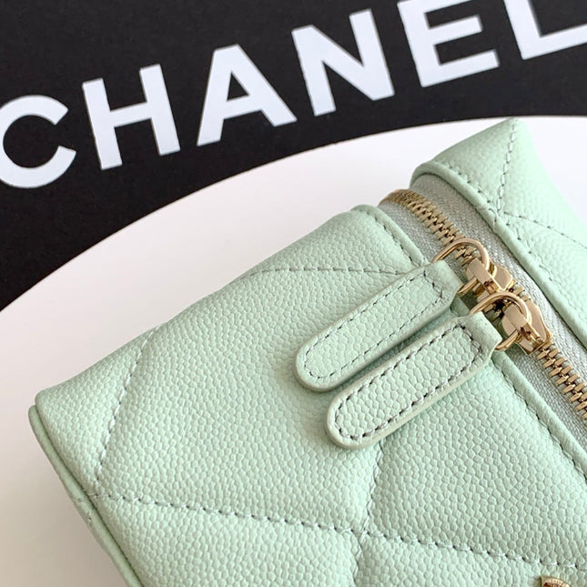 CHANEL 25S VANITY BAG 19.5 CM IN MINT GREEN LAMBSKIN