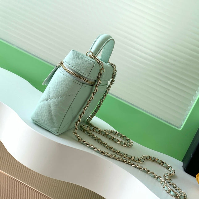 CHANEL 25S VANITY BAG 19.5 CM IN MINT GREEN LAMBSKIN