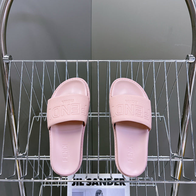 FENDI ROMA SLIDES IN LIGHT PINK LAMBSKIN LEATHER