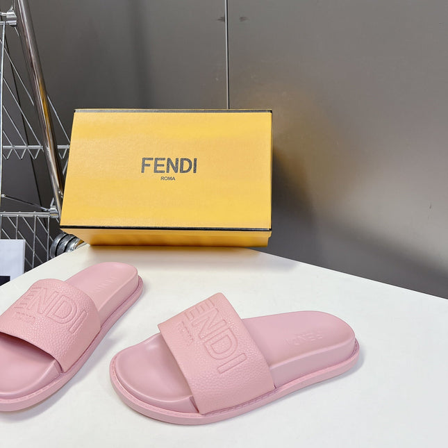 FENDI ROMA SLIDES IN LIGHT PINK LAMBSKIN LEATHER