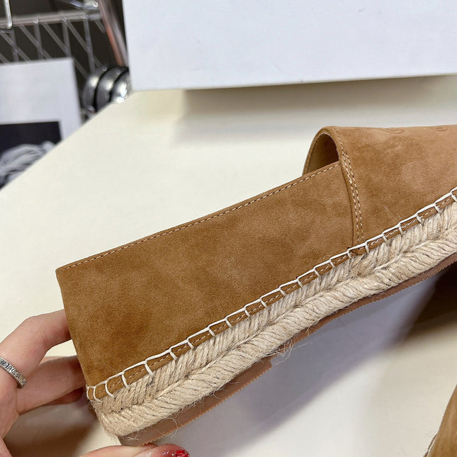 LOAFER IN PEANUT BROWN SUEDE AND WOVEN RAFFIA