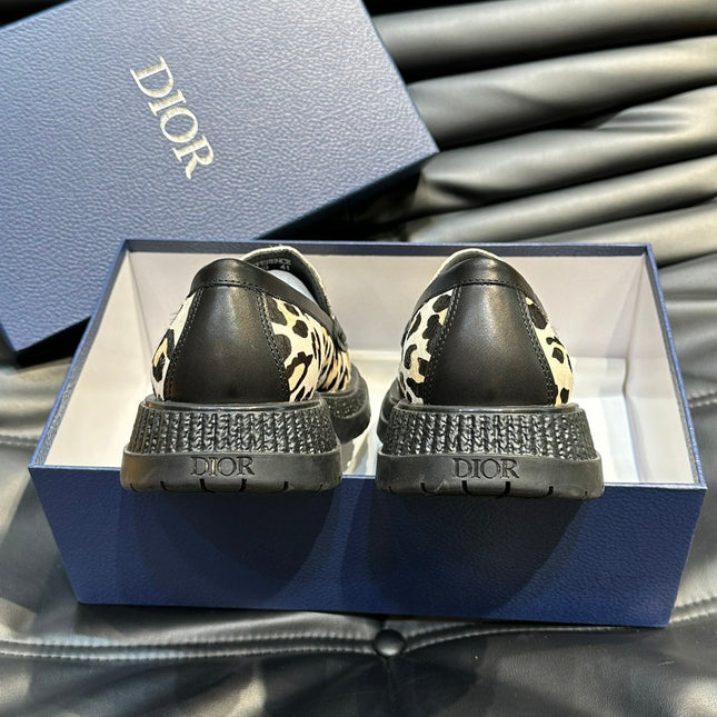 CD EXPLORER ICON LOAFER BLACK AND YELLOW FUR