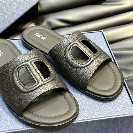 CD D-CLUB SLIDE SLIPPER BLACK GRAINED CALFSKIN