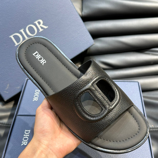 CD D-CLUB SLIDE SLIPPER BLACK GRAINED CALFSKIN