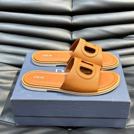 CD D-CLUB SLIDE SLIPPER TIGER GRAINED CALFSKIN