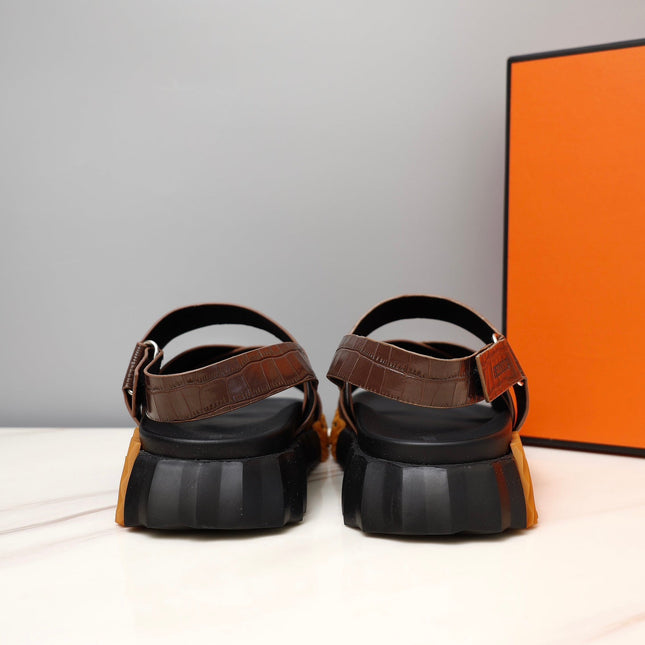 HM ELECTRIC CROCODILE MOTIF SANDAL SYRUP CALFSKIN