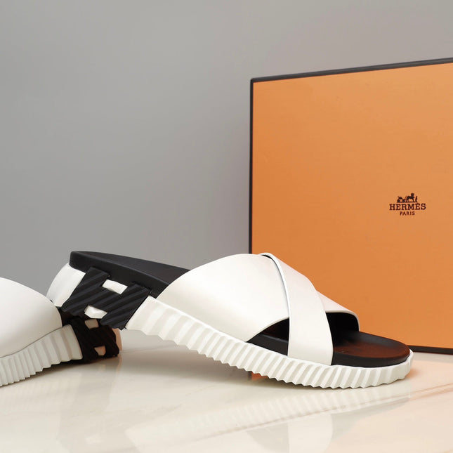 HM INFRA SANDAL WHITE AND BLACK LAMBSKIN