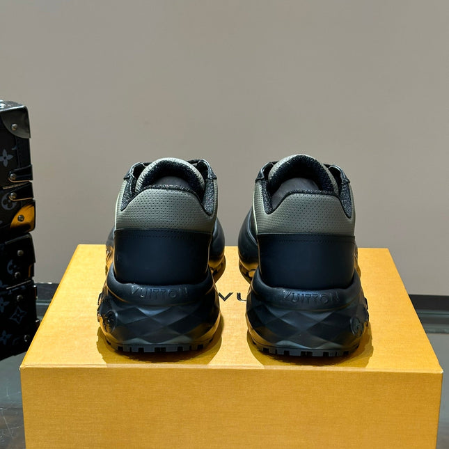 THICK-SOLED SNEAKER GREY AND BLACK CALFSKIN