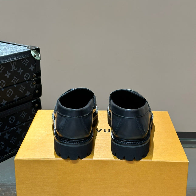 LV MAJOR LOAFER IN BLACK WITH PATERN CALFSKIN