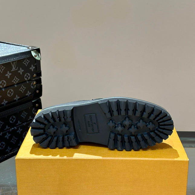 LV MAJOR LOAFER IN BLACK WITH PATERN CALFSKIN