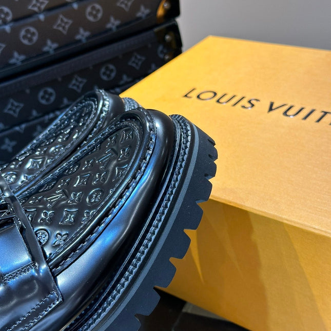LV MAJOR LOAFER IN BLACK IMPRINT CALFSKIN