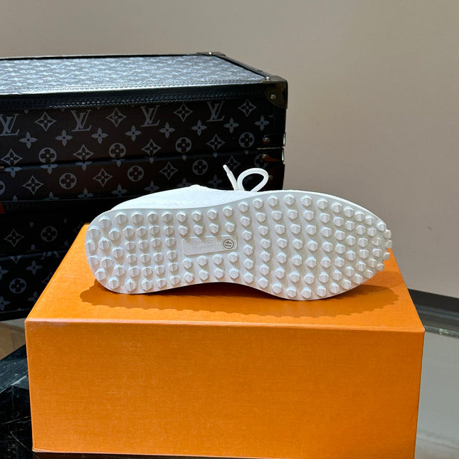 LV SNEAKERS IN WHITE CALFSKIN AND FABRIC BREATHABLE