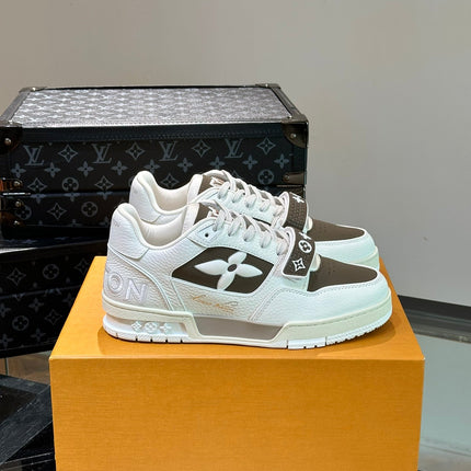 LV TRAINER SNEAKERS IN WHITE CALFSKIN AND MOCHA BROWN SUEDE