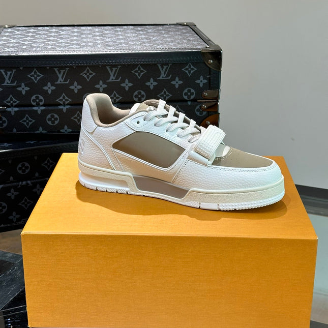 LV TRAINER SNEAKERS IN WHITE CALFSKIN AND CAMEL BROWN SUEDE
