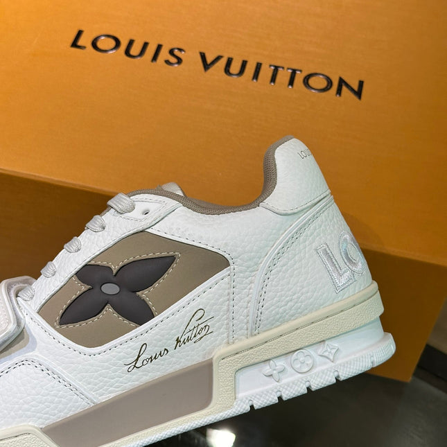 LV TRAINER SNEAKERS IN WHITE CALFSKIN AND CAMEL BROWN SUEDE