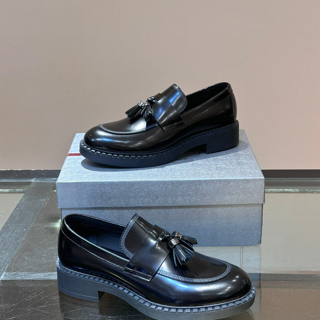 PRA OXFORD LOAFER IN BLACK CALFSKIN WITH TASSEL