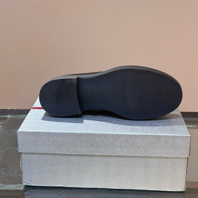 PRA OXFORD LOAFER IN BLACK CALFSKIN WITH TASSEL