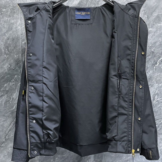 LV BLACK JACKET 239573