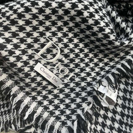 HOUNDSTOOTH SCARF 200 CM IN BLACK MIX WHITE WOOL 399969