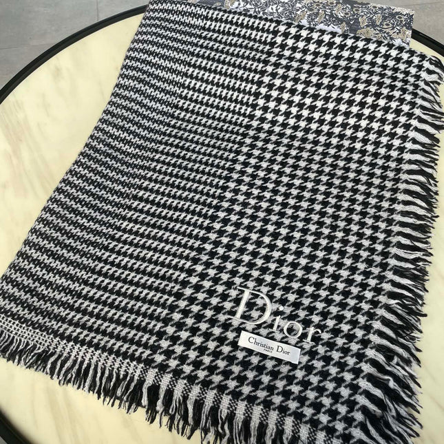 HOUNDSTOOTH SCARF 200 CM IN BLACK MIX WHITE WOOL 399969