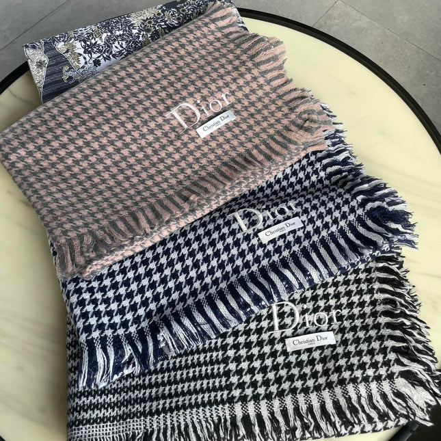 HOUNDSTOOTH SCARF 200 CM IN BLACK MIX WHITE WOOL 399969