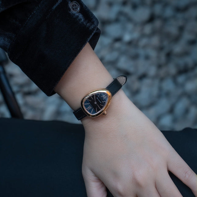 SERPENTI ROSE GOLD CASE BLACK LEATHER STRAP