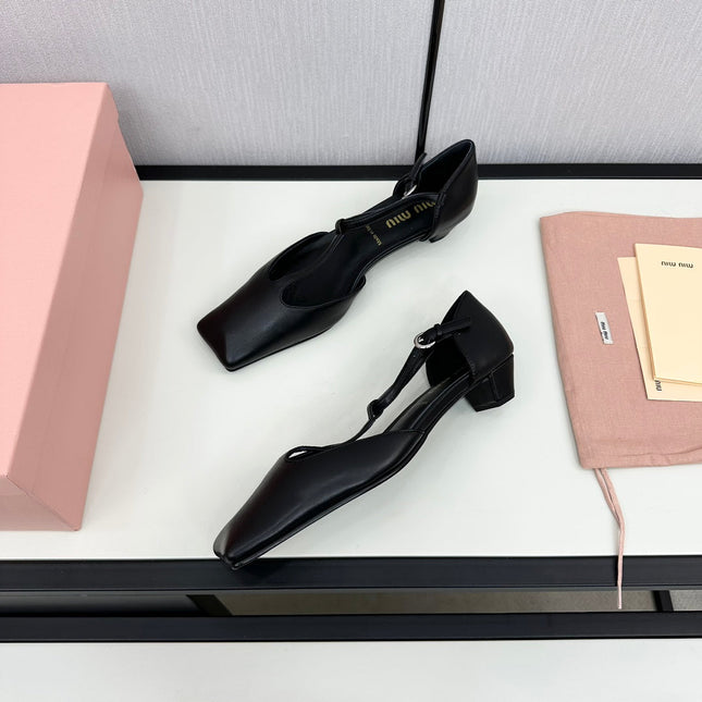 BALLET SANDAL BLACK LAMBSKIN WITH T-STRAP