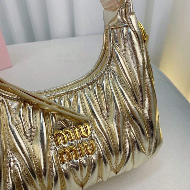 WANDER 22 BAG IN GOLDEN LAMBSKIN