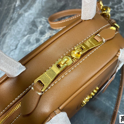 HALF - MOON BAG 23 IN CARAMEL BROWN CALFSKIN