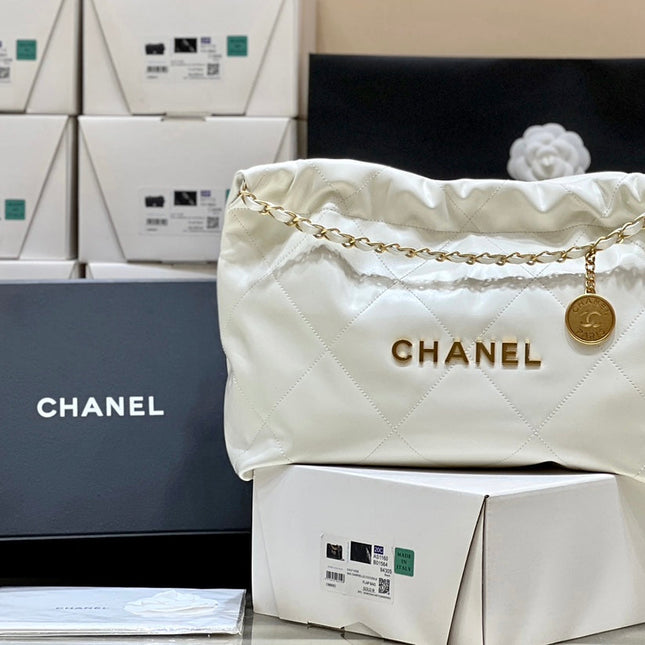 CC 19 HOBO BAG 43CM WHITE GOATSKIN GOLD HARDWARE