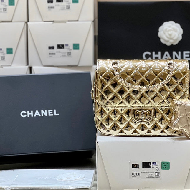 25S CHANEL STAR GOLD 23 IN METALLIC GOLD CALFSKIN