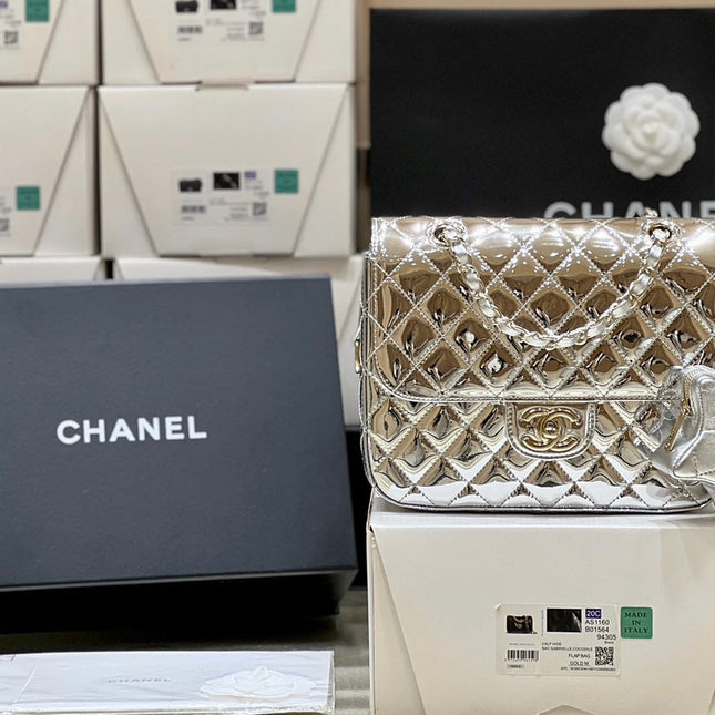 25S CHANEL STAR SILVER 23 IN METALLIC SILVER CALFSKIN