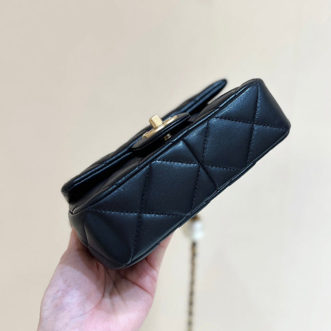 25S CHANEL CROSSBODY HANDBAG 17 IN BLACK LAMBSKIN GOLD HARDWARE