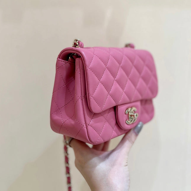 CHANEL 25S FLAP BAG 17 CM IN PINK LAMBSKIN WITH GOLD HARDWARE