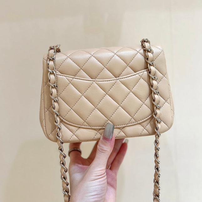 CHANEL 25S FLAP BAG 17 CM IN LIGHT BEIGE LAMBSKIN WITH GOLD HARDWARE