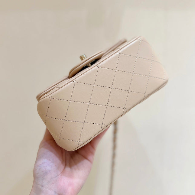 CHANEL 25S FLAP BAG 17 CM IN LIGHT BEIGE LAMBSKIN WITH GOLD HARDWARE