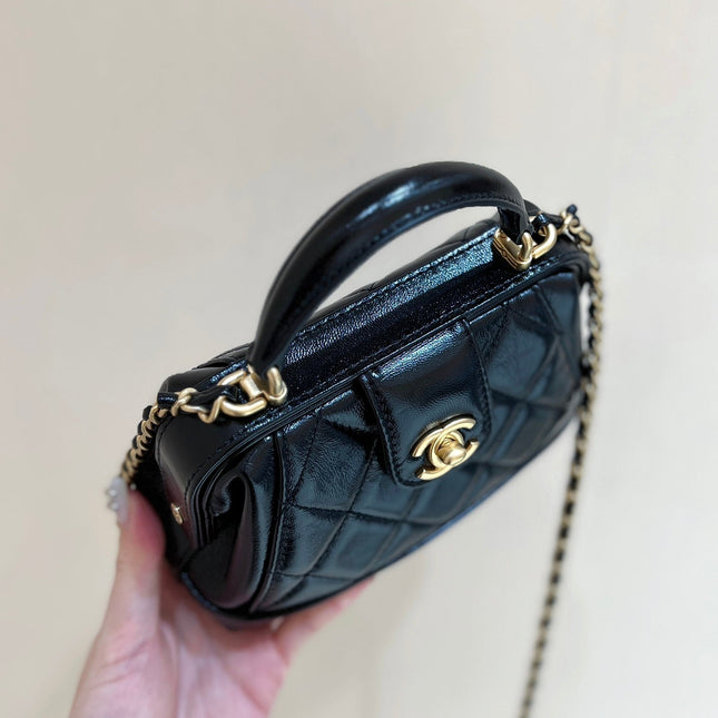 CHANEL TOP HANDLE BAG 18 IN BLACK OIL-WAX LAMBSKIN GOLD HARDWARE