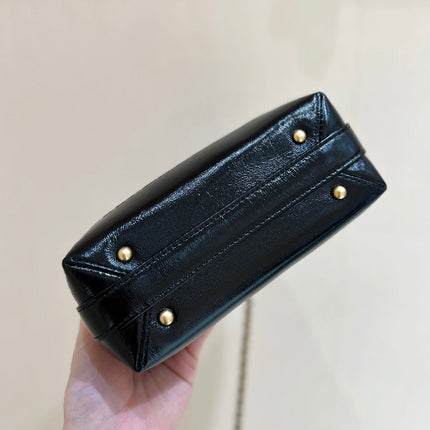 CHANEL TOP HANDLE BAG 18 IN BLACK OIL-WAX LAMBSKIN GOLD HARDWARE