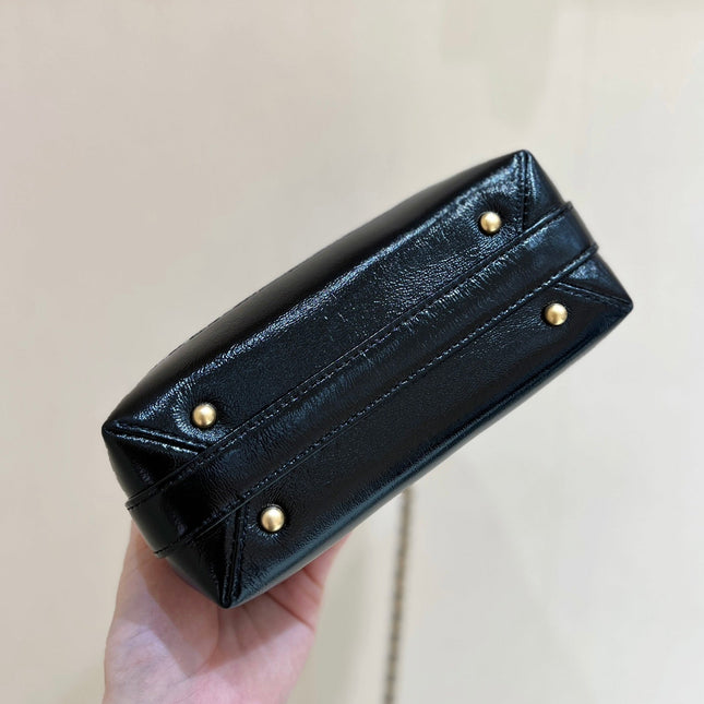 CHANEL TOP HANDLE BAG 18 IN BLACK OIL-WAX LAMBSKIN GOLD HARDWARE